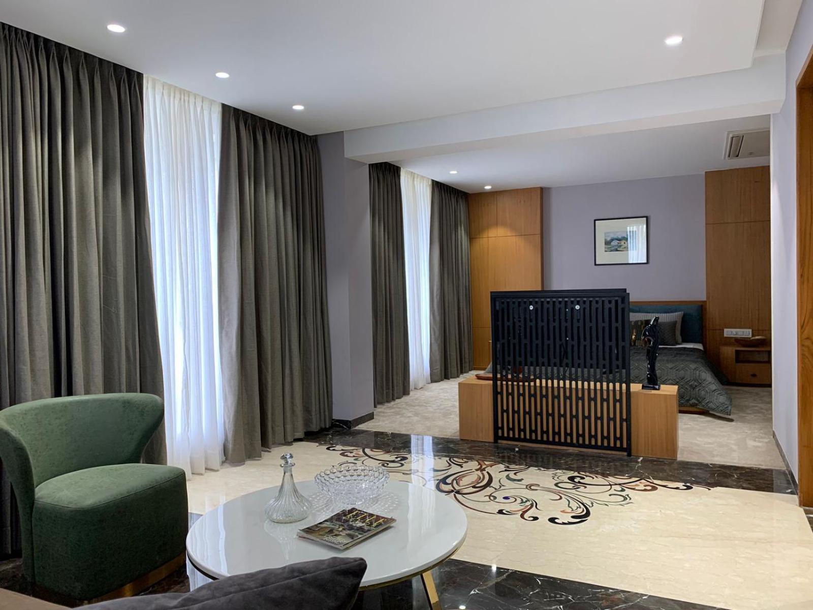 Alba Inn, Vijay Nagar Indore Exteriör bild
